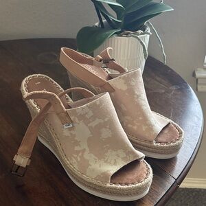 TOMS Women's Blush Beige Espadrille Wedge Slingback Sandals